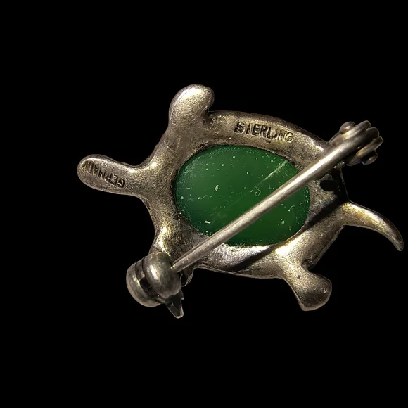 Vintage Germany Turtle Brooch In Sterling Silver With Green Glass And Marcasite - Picture 6 of 10
